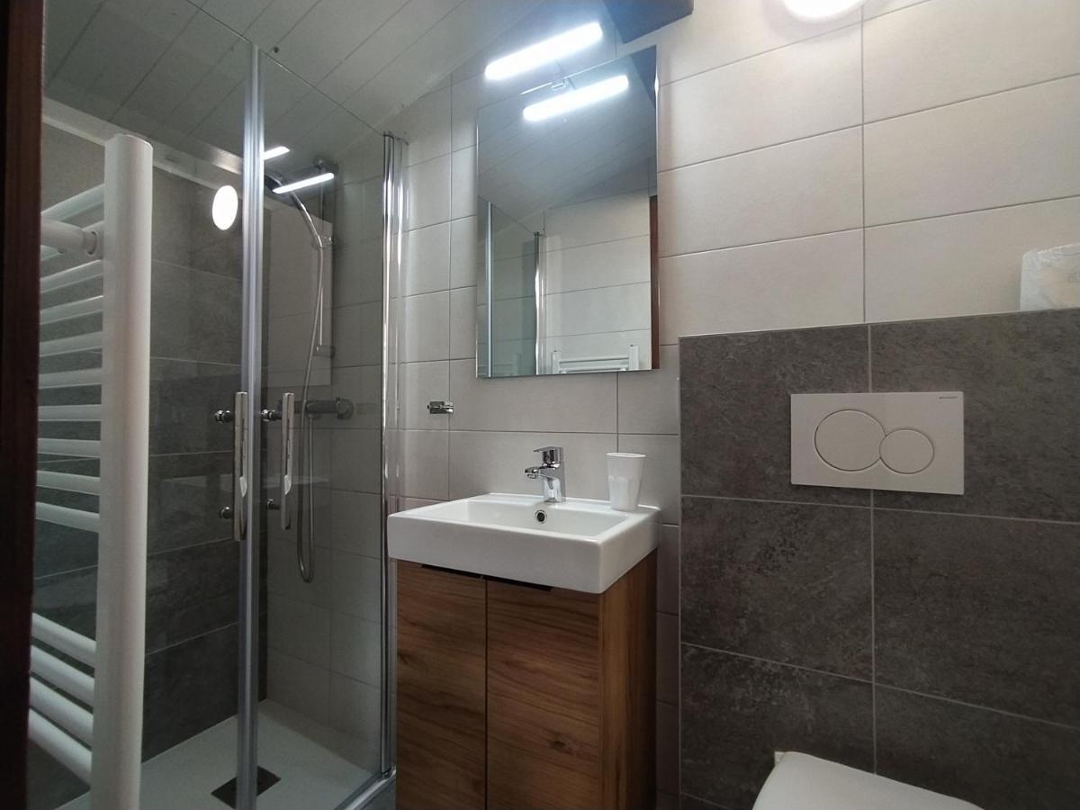 Chalet Appart'Hotel L'Eau Vive Saint-Nicolas-la-Chapelle  Esterno foto
